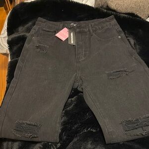 PRETTYLITTLETHING Trendy Black Distressed Jeans